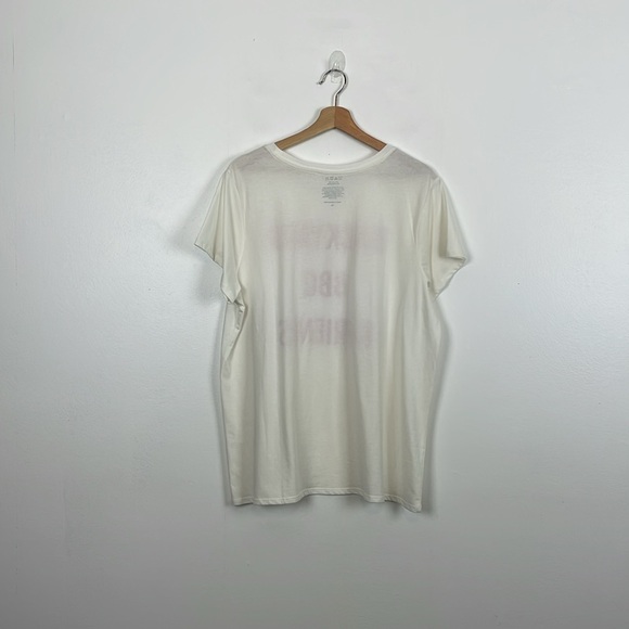 BackYard BBQ & Friends Womens XL Short Sleeve Pullover White Red Lightweight Tee - Picture 5 of 8